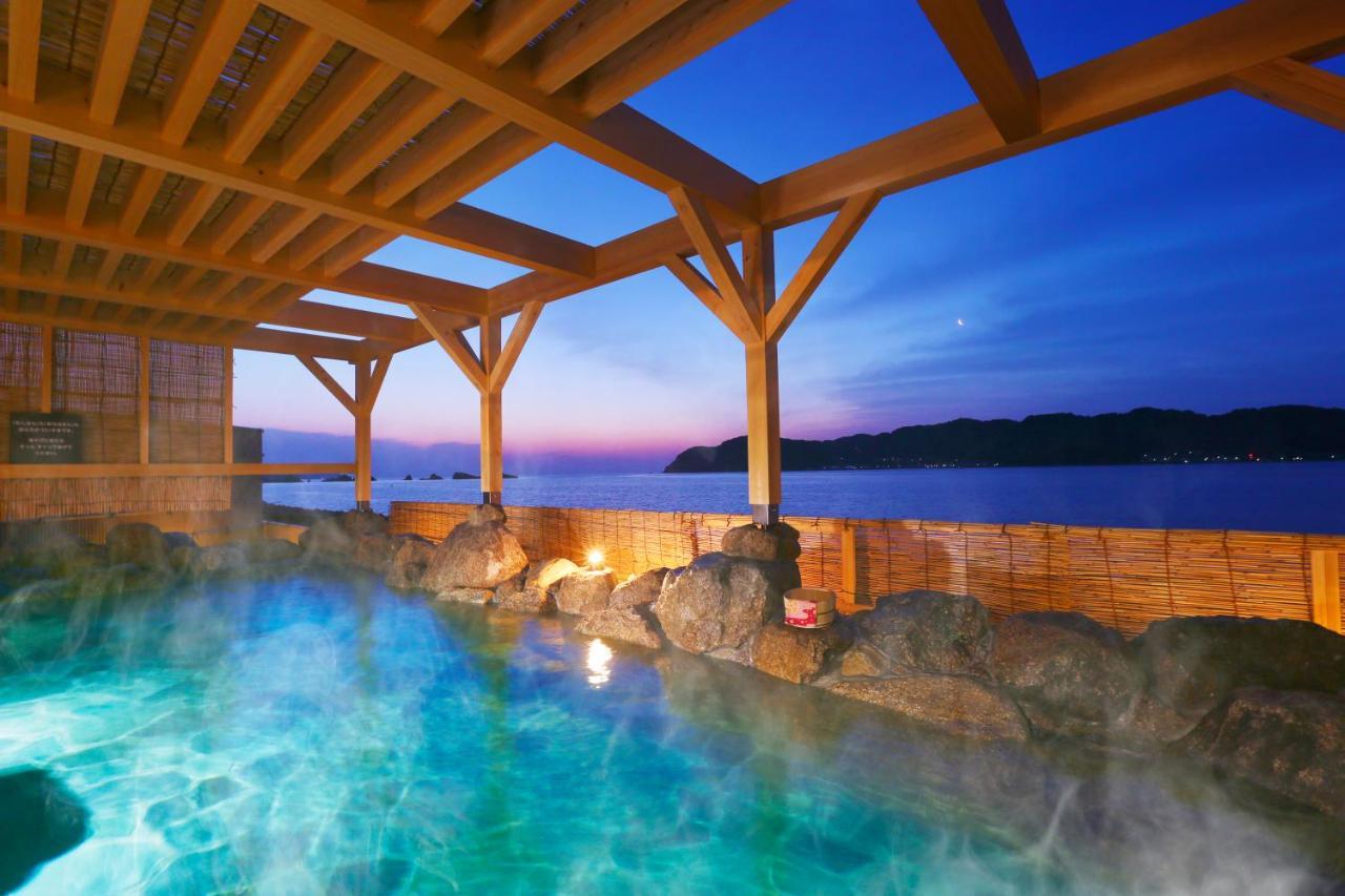 Ooedo Onsen Monogatari Nanki Kushimoto Hotel Екстериор снимка