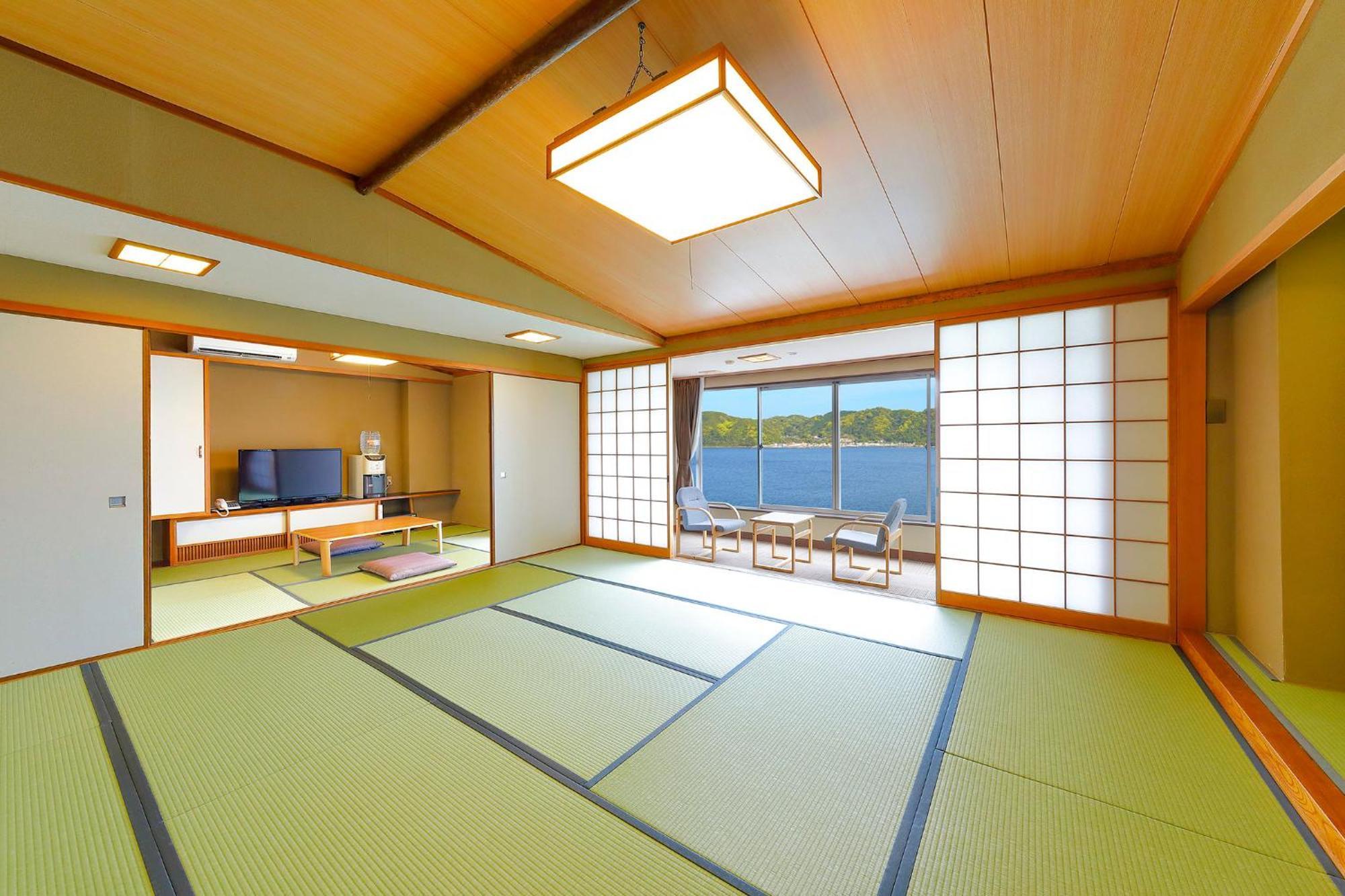 Ooedo Onsen Monogatari Nanki Kushimoto Hotel Екстериор снимка